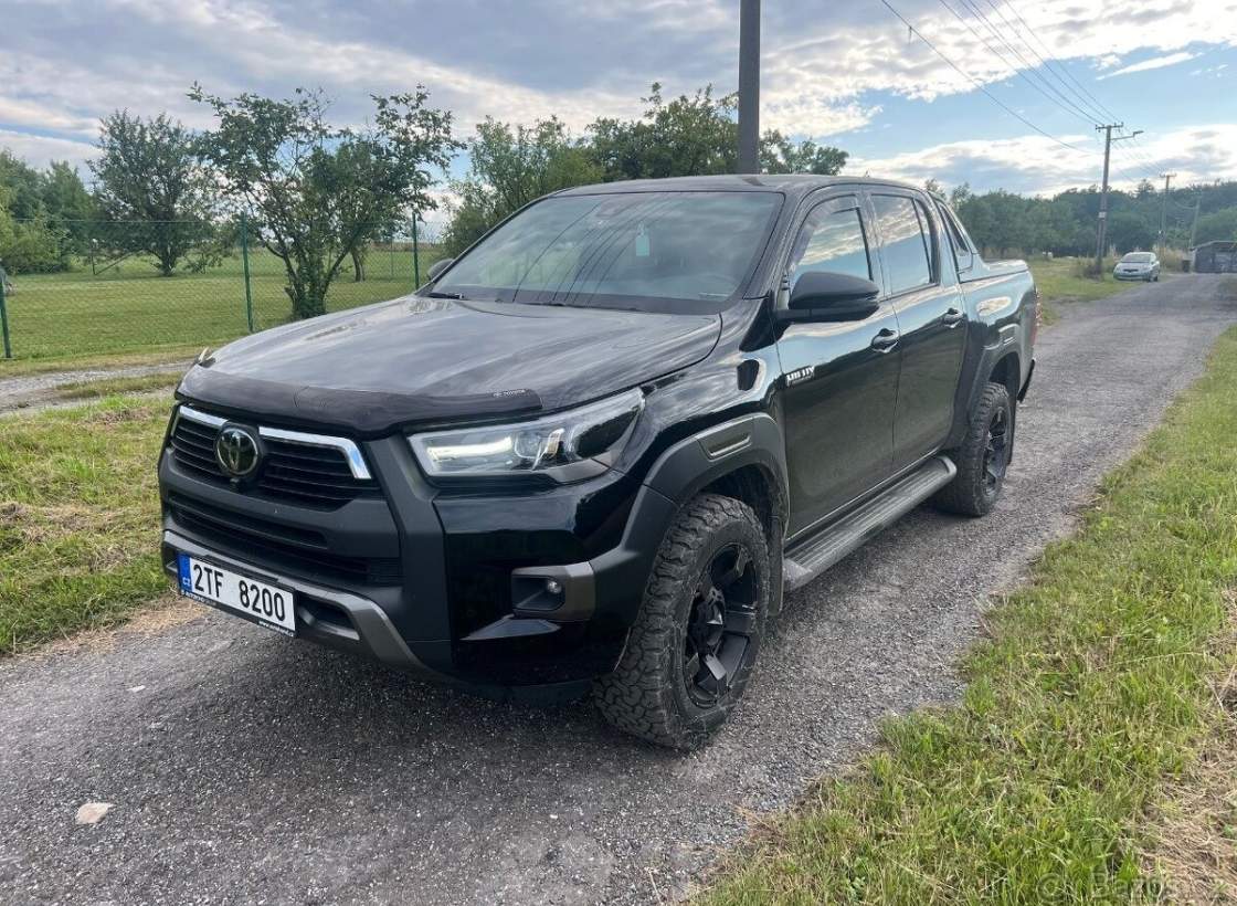 Toyota - Hilux