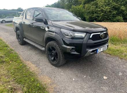 Toyota - Hilux
