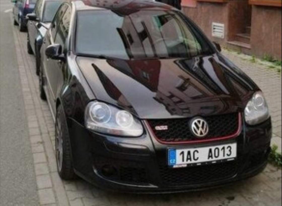 Volkswagen - Golf