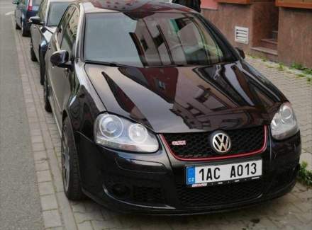 Volkswagen - Golf