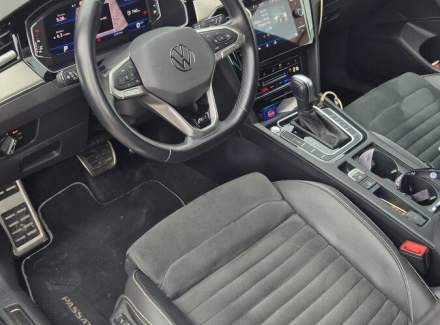 Volkswagen - Passat