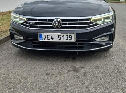 Volkswagen - Passat