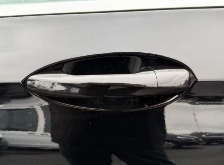 Mercedes-Benz - E-class