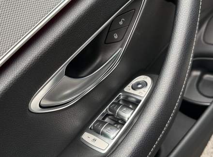 Mercedes-Benz - E-class