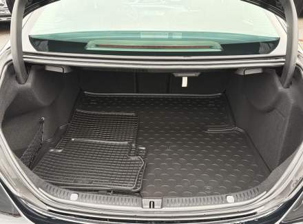 Mercedes-Benz - E-class