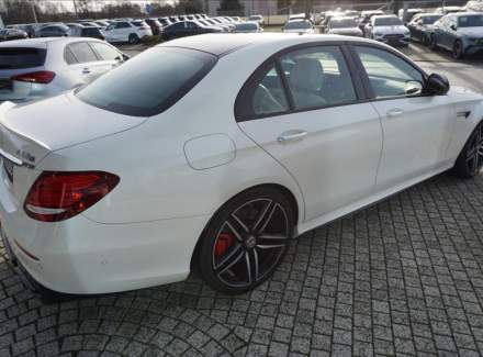 Mercedes-Benz - E-class