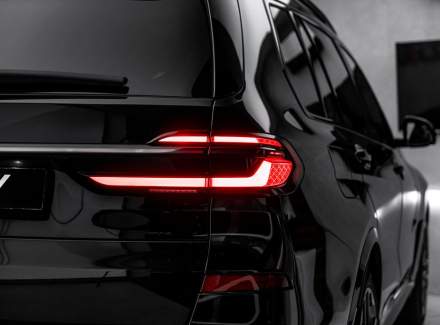 BMW - X7