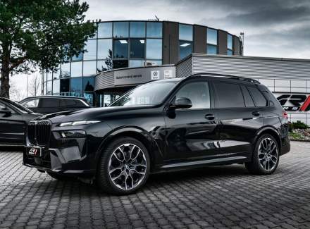 BMW - X7