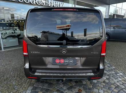 Mercedes-Benz - V-class