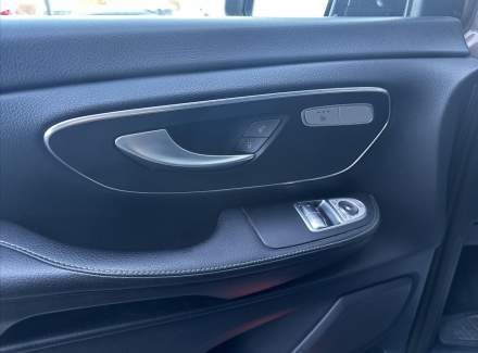 Mercedes-Benz - V-class