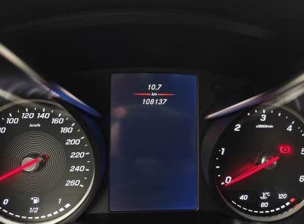 Mercedes-Benz - V-class