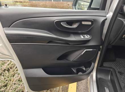 Mercedes-Benz - V-class