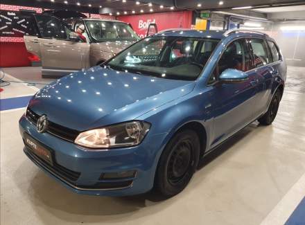 Volkswagen - Golf