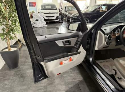 Mercedes-Benz - GLK