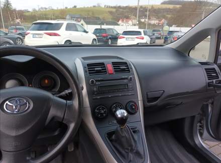 Toyota - Auris