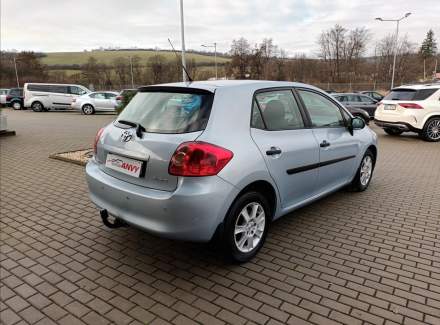 Toyota - Auris