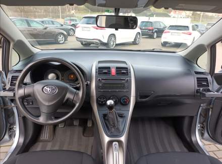 Toyota - Auris