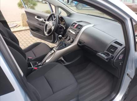 Toyota - Auris