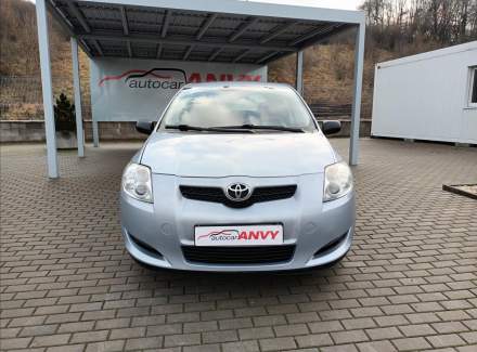 Toyota - Auris