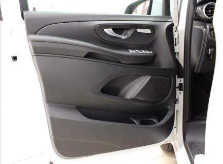 Mercedes-Benz - V-class