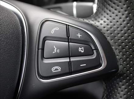 Mercedes-Benz - V-class