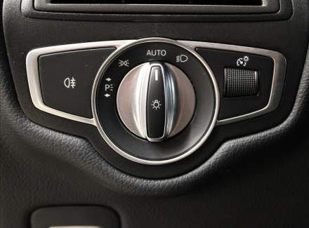 Mercedes-Benz - V-class