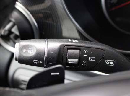 Mercedes-Benz - V-class