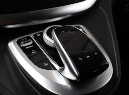 Mercedes-Benz - V-class