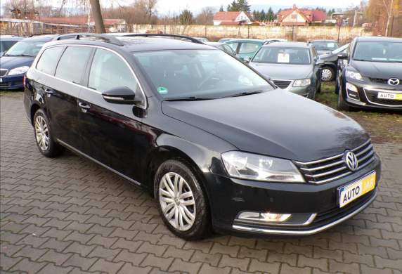 Volkswagen - Passat