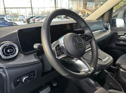 Mercedes-Benz - V-class