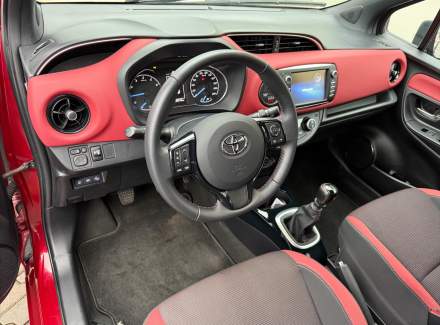 Toyota - Yaris