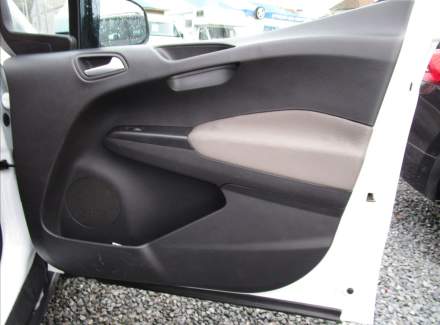 Ford - Tourneo Courier