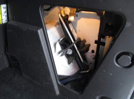 Ford - Tourneo Courier