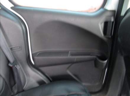 Ford - Tourneo Courier