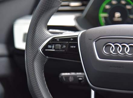 Audi - E-tron