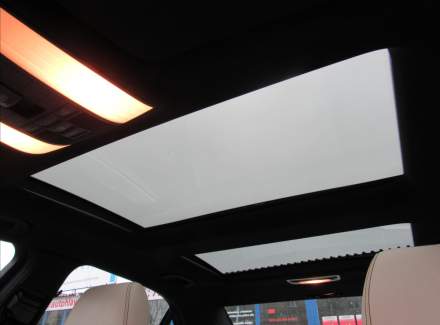 Mercedes-Benz - E-class