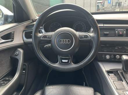 Audi - A6