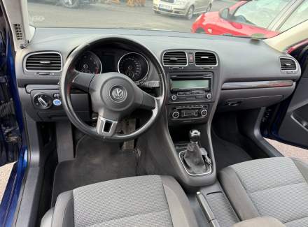 Volkswagen - Golf