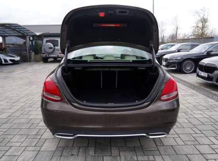 Mercedes-Benz - C-class