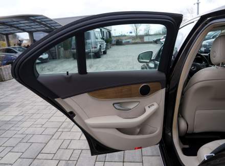 Mercedes-Benz - C-class