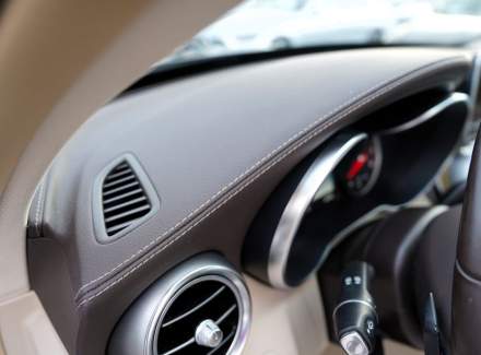 Mercedes-Benz - C-class