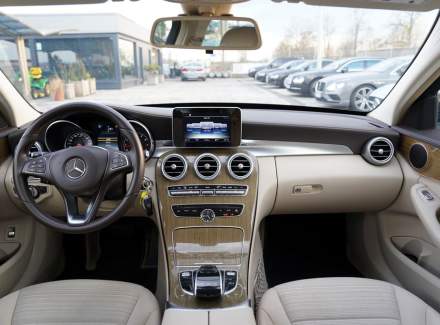 Mercedes-Benz - C-class