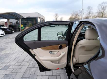 Mercedes-Benz - C-class