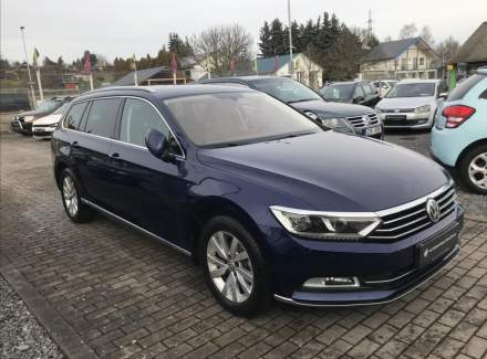Volkswagen - Passat