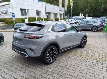 Kia - XCeed