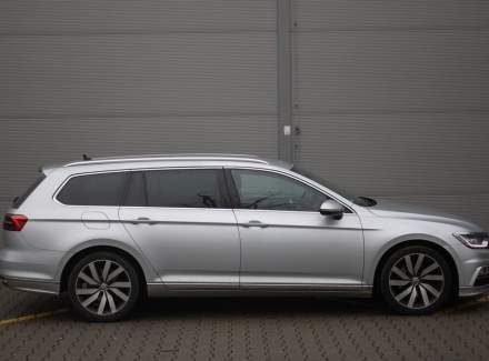 Volkswagen - Passat