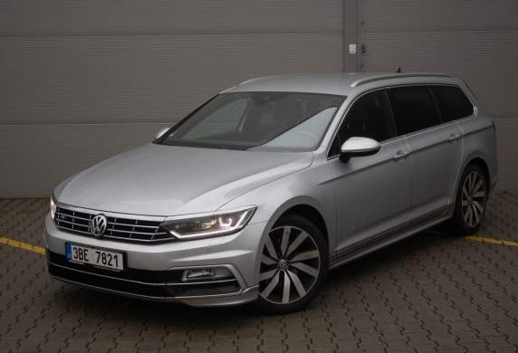 Volkswagen - Passat