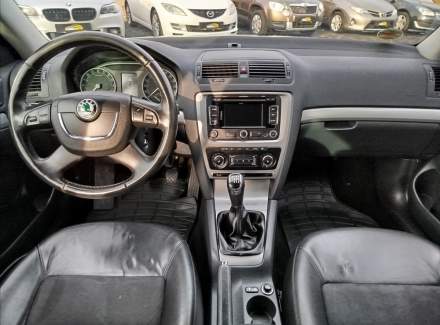 Škoda - Octavia