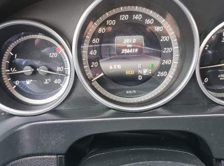 Mercedes-Benz - E-class