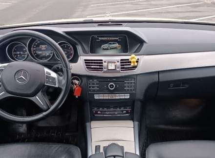 Mercedes-Benz - E-class